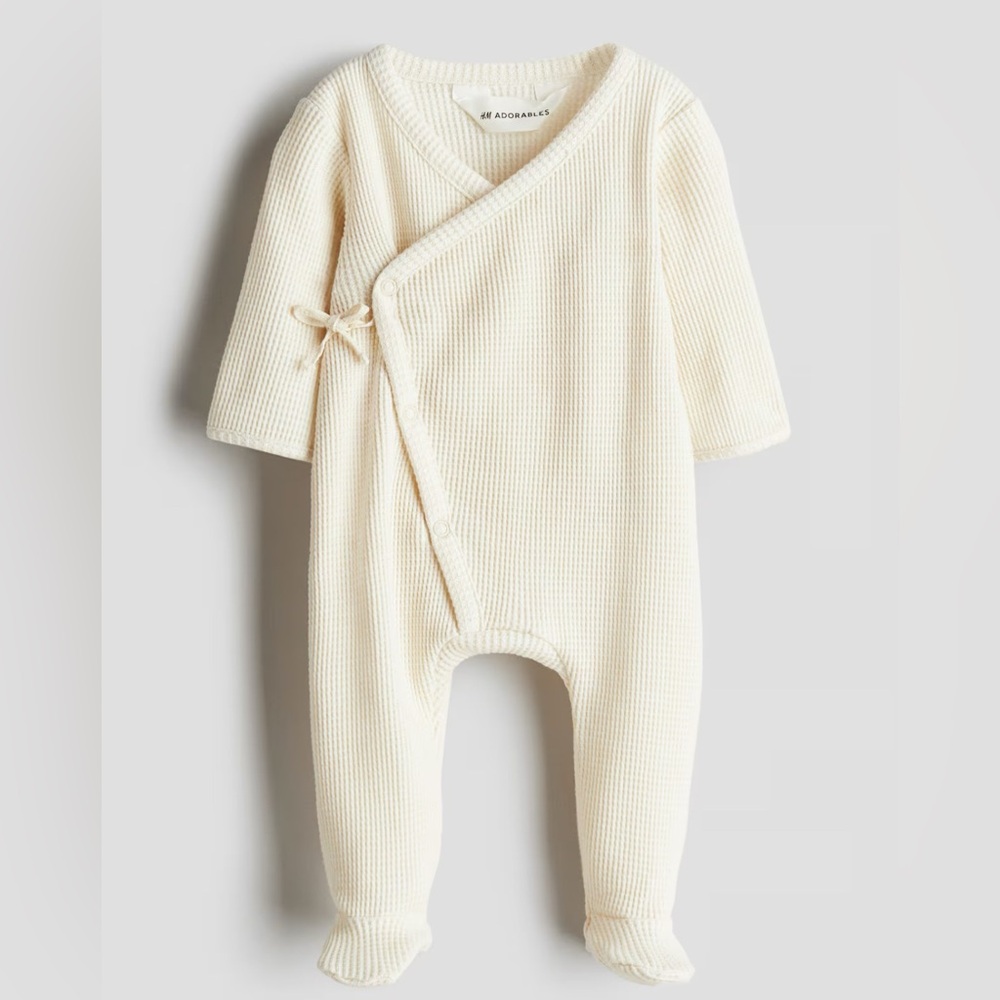 NB 100% cotton H&M Beige Waffle Knit Baby Footie